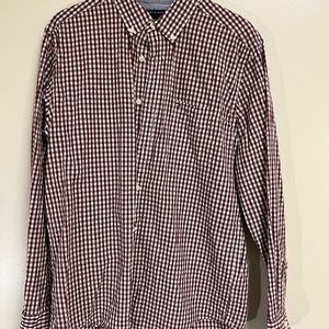 TOMMY HILFIGER DRESS SHIRTS M/ Like new